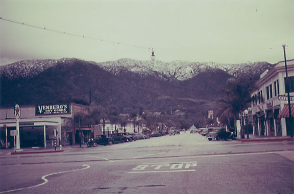 Glendora Avenue, California